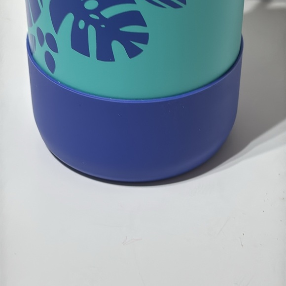 Hydro Flask LIMITED EDITION 40 oz. Hawaii Water Bottle in Mint - Picture 5 of 11